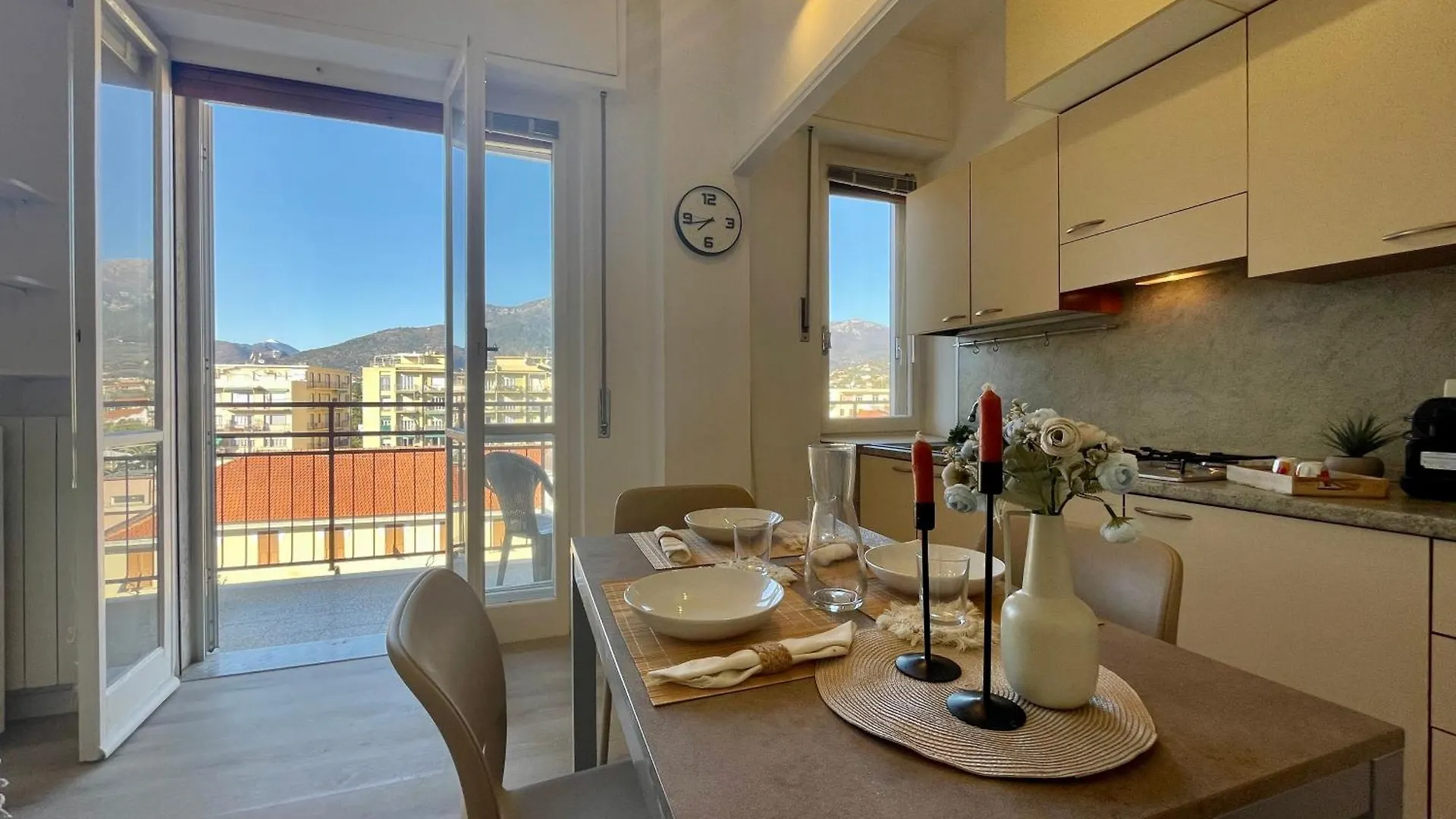 150Mt Dal Mare Monolocale In Centro Con Vista Aperta, Wi-Fi E A/C Apartment Loano Italy